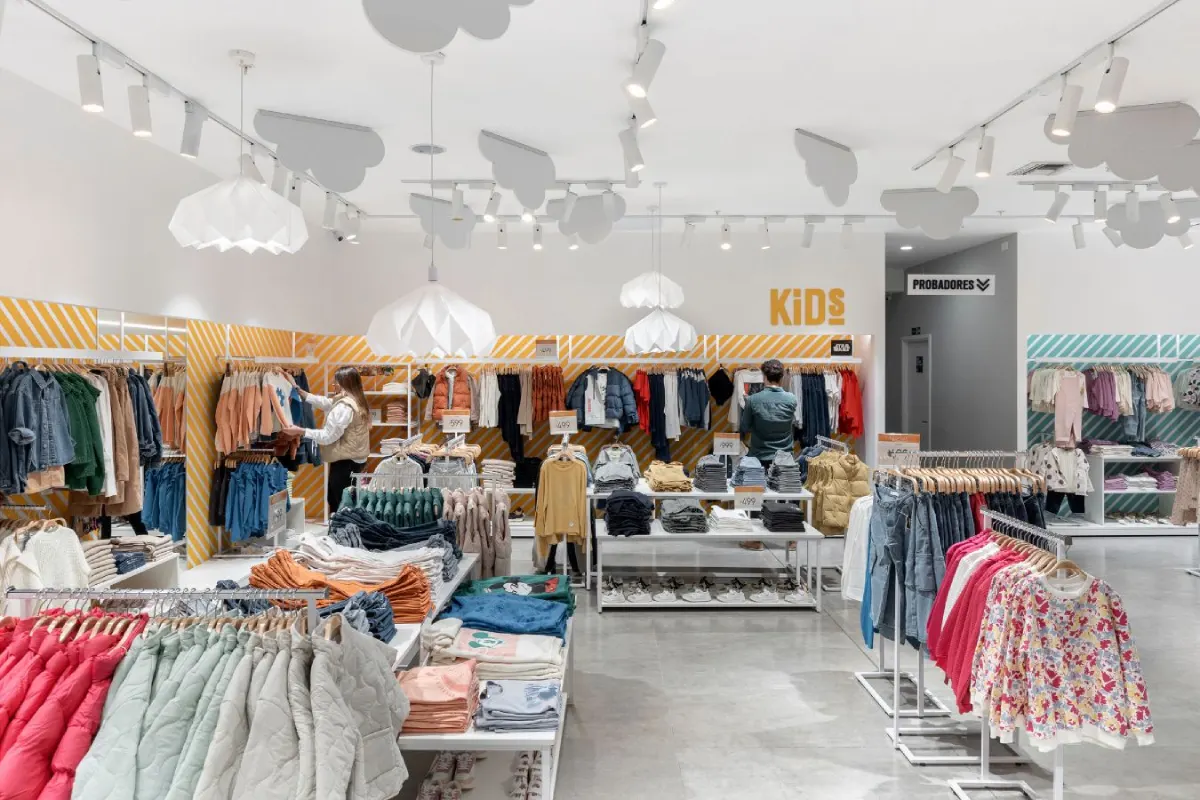 BAS Store - Open-concept store layout designed for easy navigation and family shopping - Contract Workplaces (2) (1)(0).webp